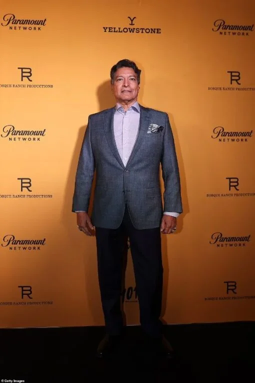 Yellowstone S05 Gil Birmingham Premiere Grey Blazer