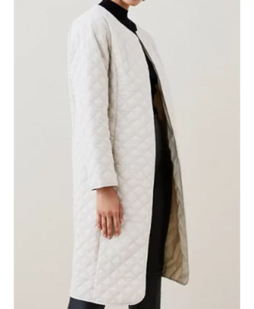 Carrie Preston TV Series Elsbeth Season 02 Elsbeth Tascioni White Quilted Coat