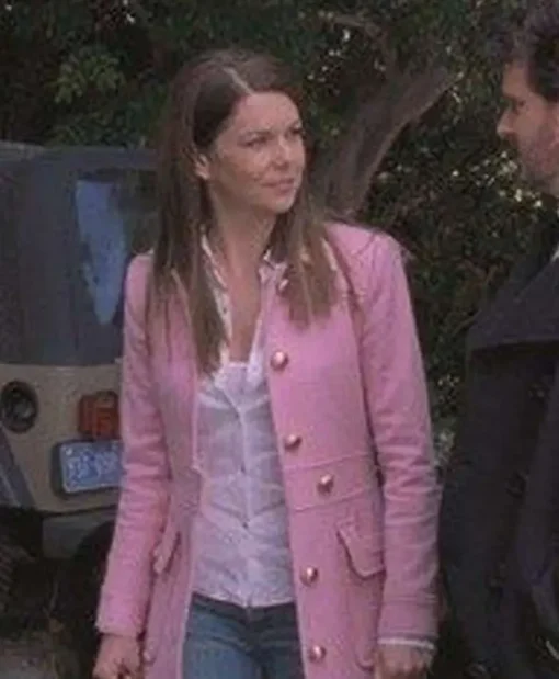Gilmore Girls S04 Lauren Graham Pink Long Coat pose