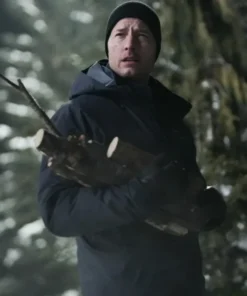 Justin Hartley Tracker S02 Black Hooded Jacket For Sale